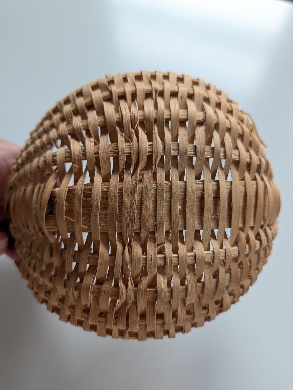 Handwoven Small Buttock  Basket Vintage - Picture 5 of 7